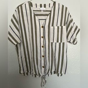 Time and Tru Top size Medium